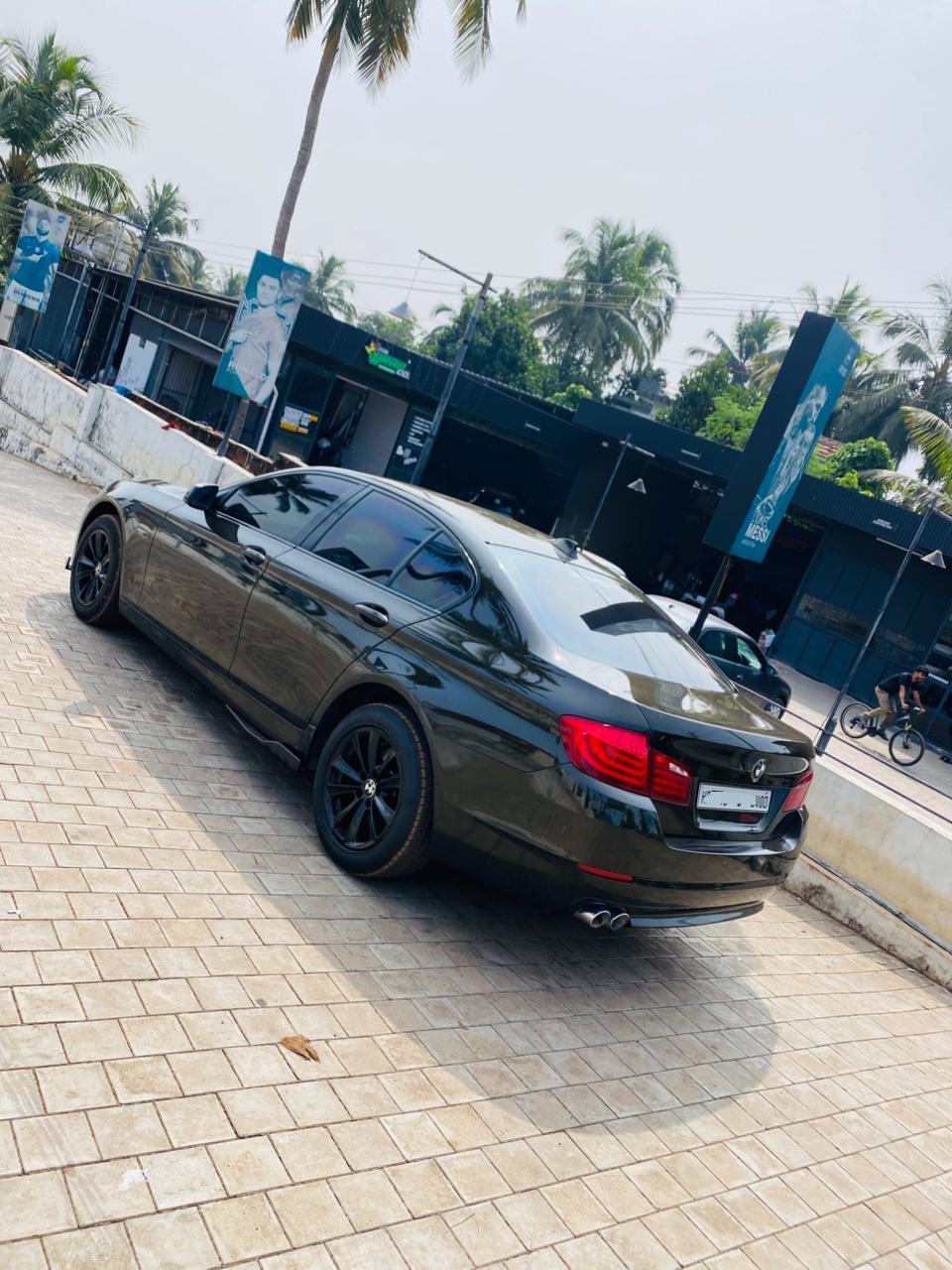 BMW 525D magic Black